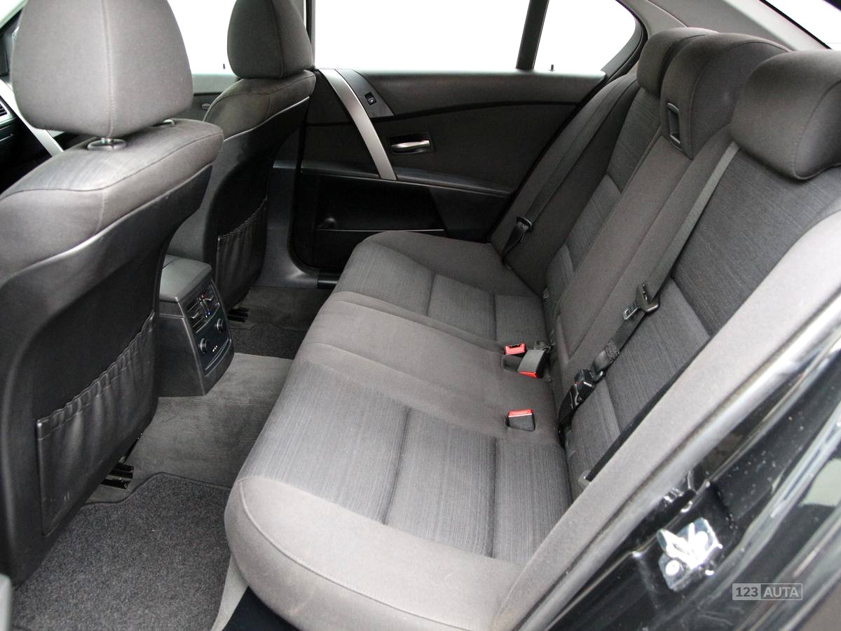 BMW Řada 5, 2006 - pohled č. 15