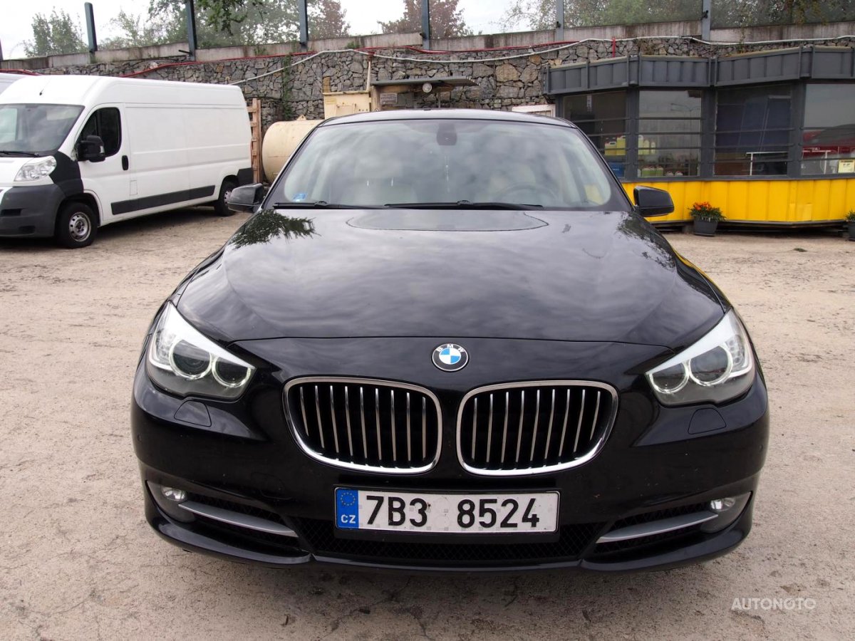 BMW Řada 5, 2010 - pohled č. 2