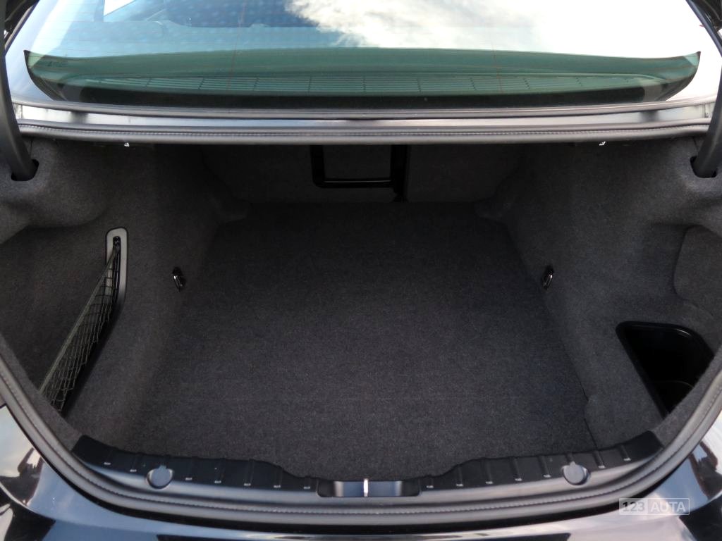 BMW Řada 5, 2012 - pohled č. 14