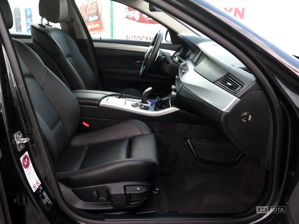 BMW Řada 5, 2012 - pohled č. 16