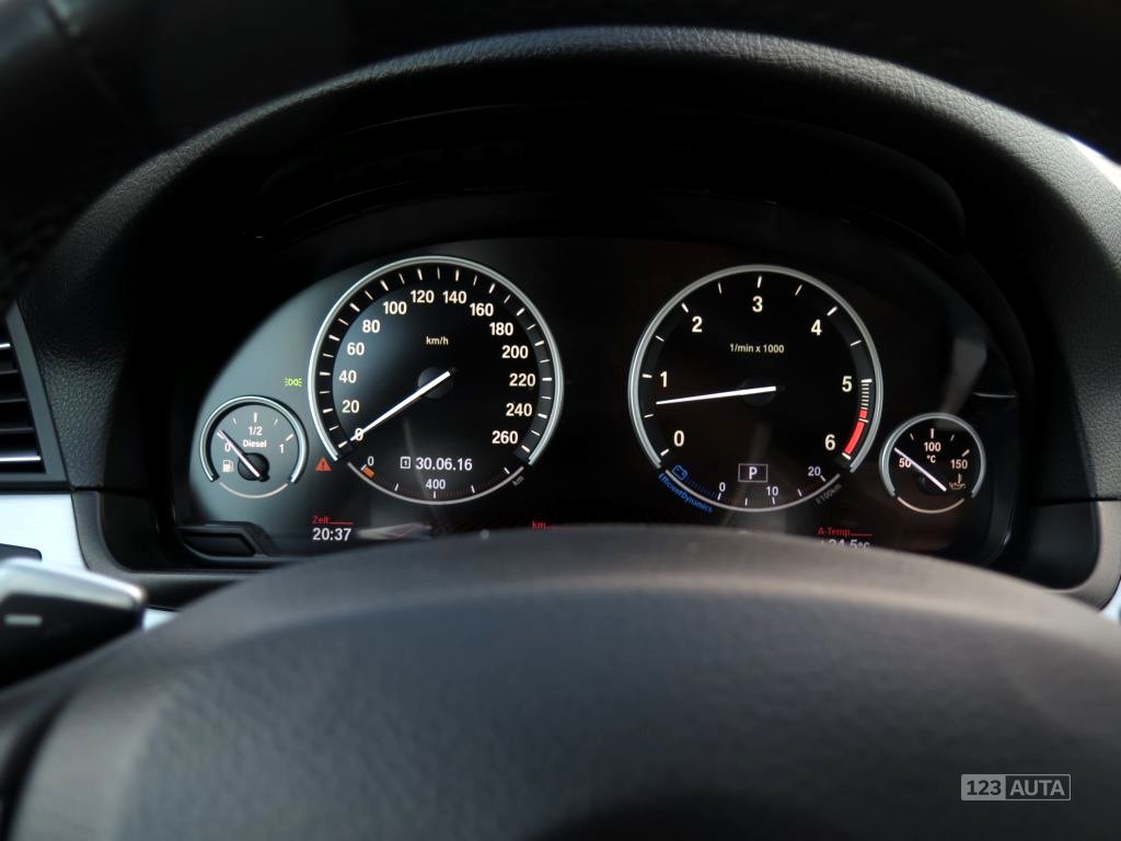 BMW Řada 5, 2012 - pohled č. 23