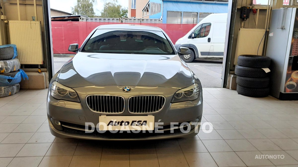 BMW Řada 5, 2011 - pohled č. 2