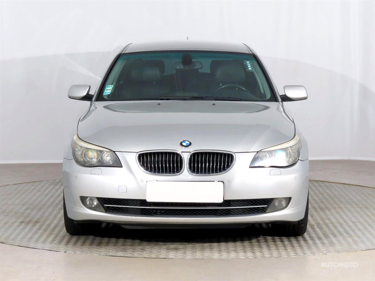 BMW Řada 5, 2008 - pohled č. 2