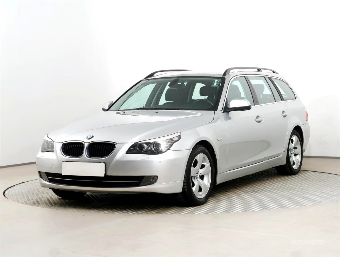 BMW Řada 5, 2010 - pohled č. 3