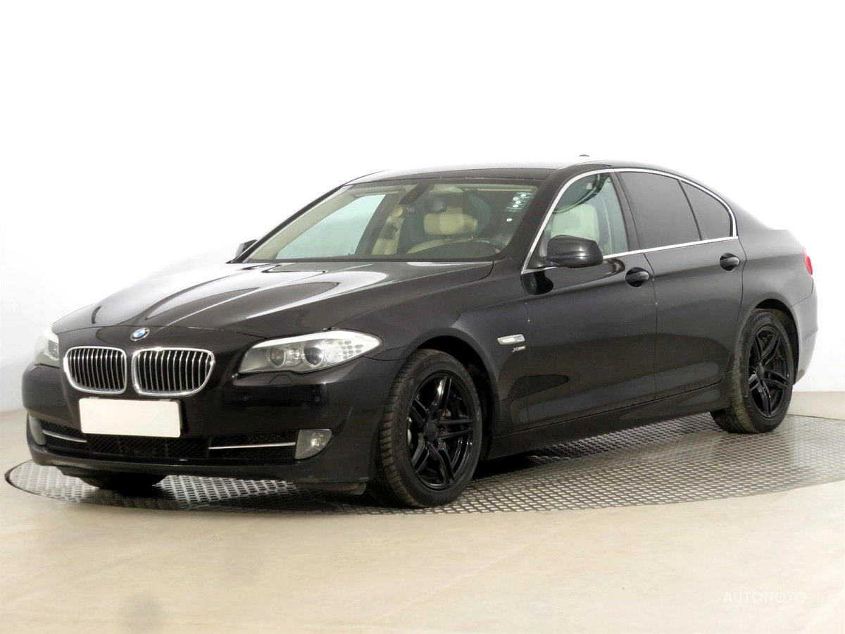 BMW Řada 5, 2012 - pohled č. 3