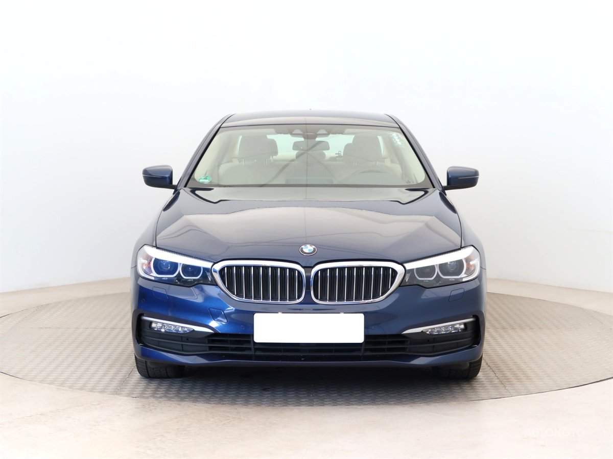 BMW Řada 5, 2017 - pohled č. 2