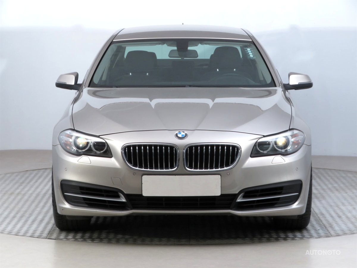 BMW Řada 5, 2014 - pohled č. 2