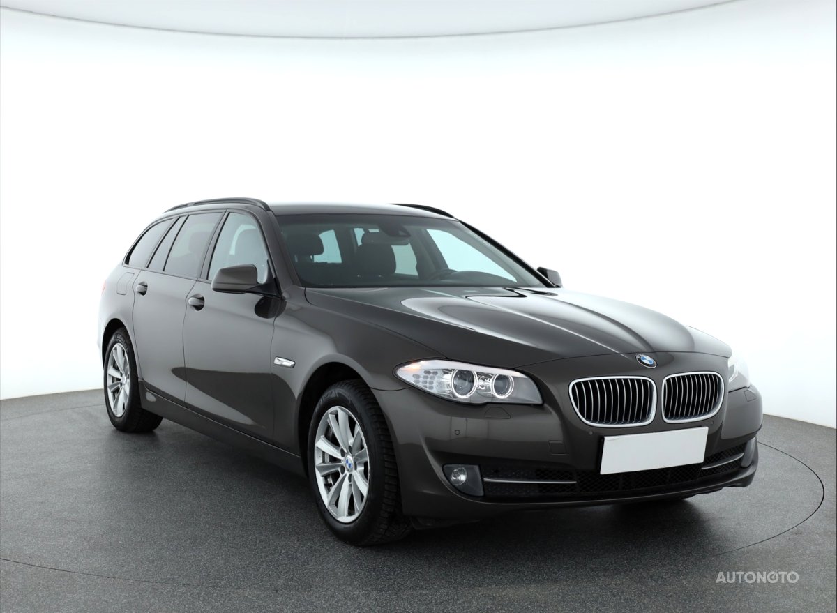 BMW Řada 5, 2011 - celkový pohled