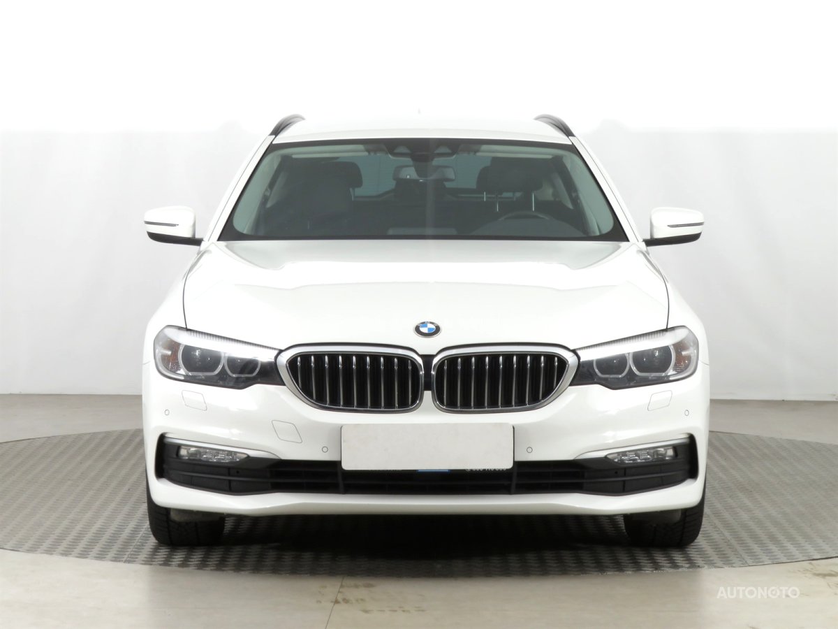 BMW Řada 5, 2018 - pohled č. 2