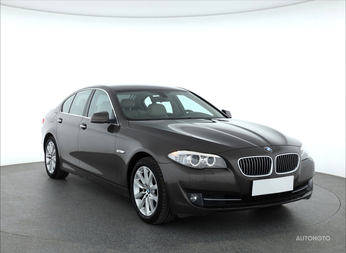 BMW Řada 5, 2012 - celkový pohled