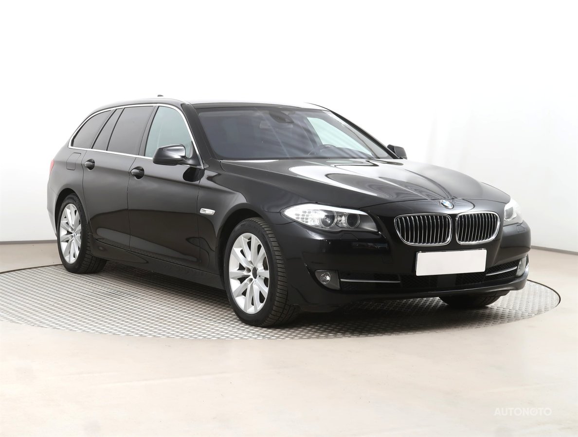 BMW Řada 5, 2011 - celkový pohled