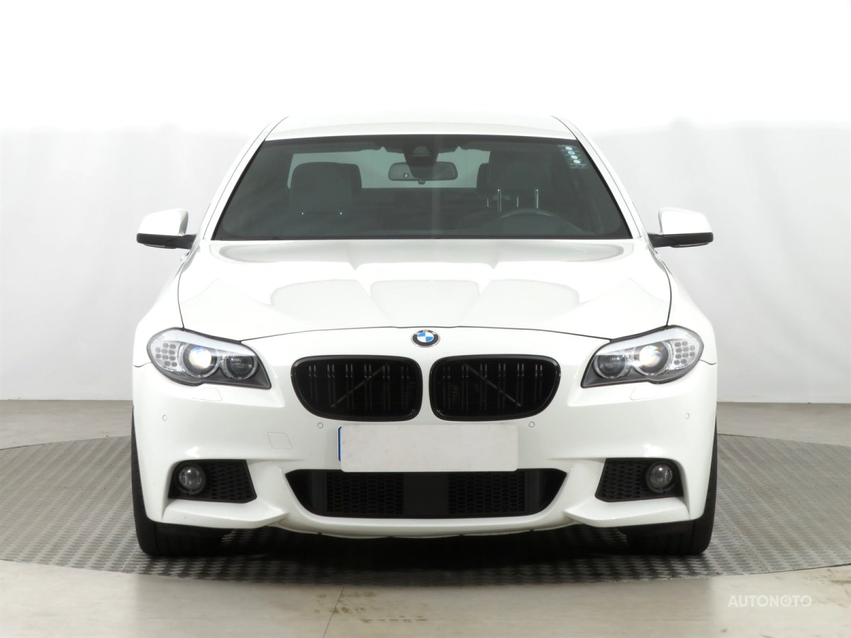 BMW Řada 5, 2012 - pohled č. 2