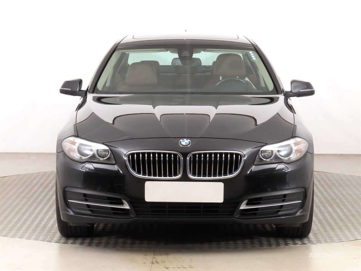 BMW Řada 5, 2014 - pohled č. 2