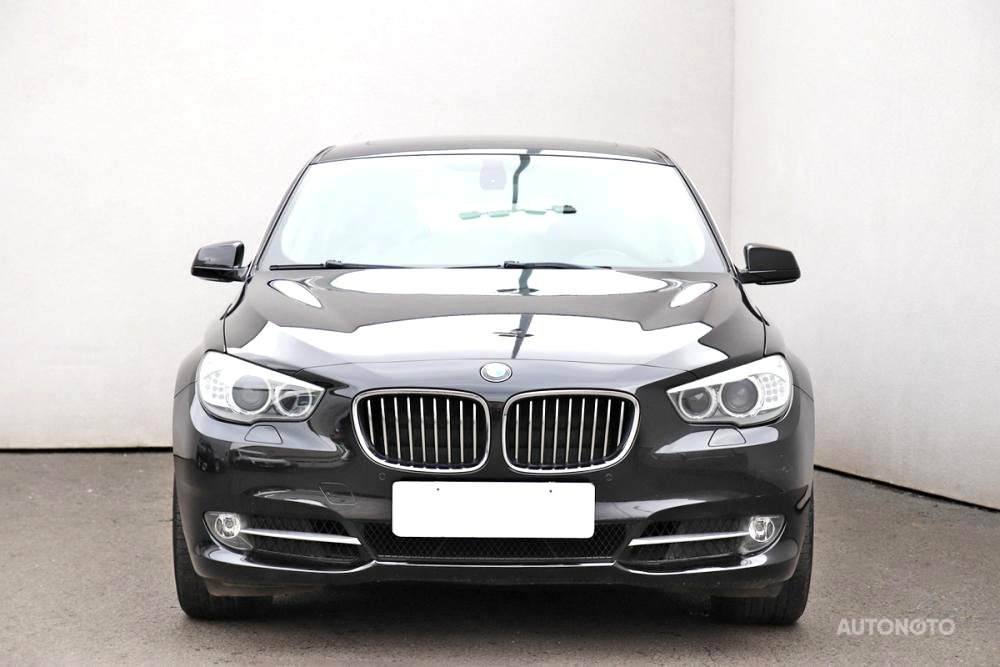 BMW Řada 5, 2011 - pohled č. 2