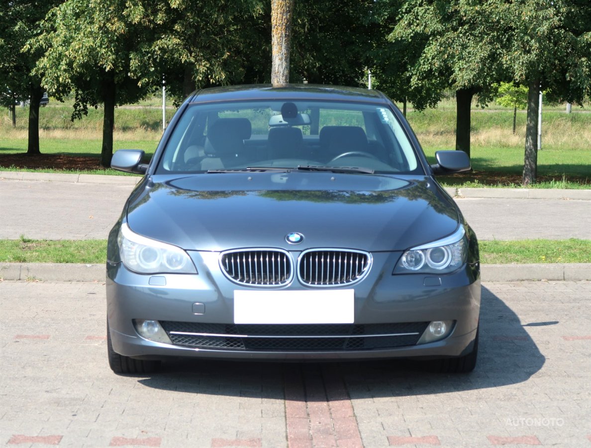 BMW Řada 5, 2007 - pohled č. 2
