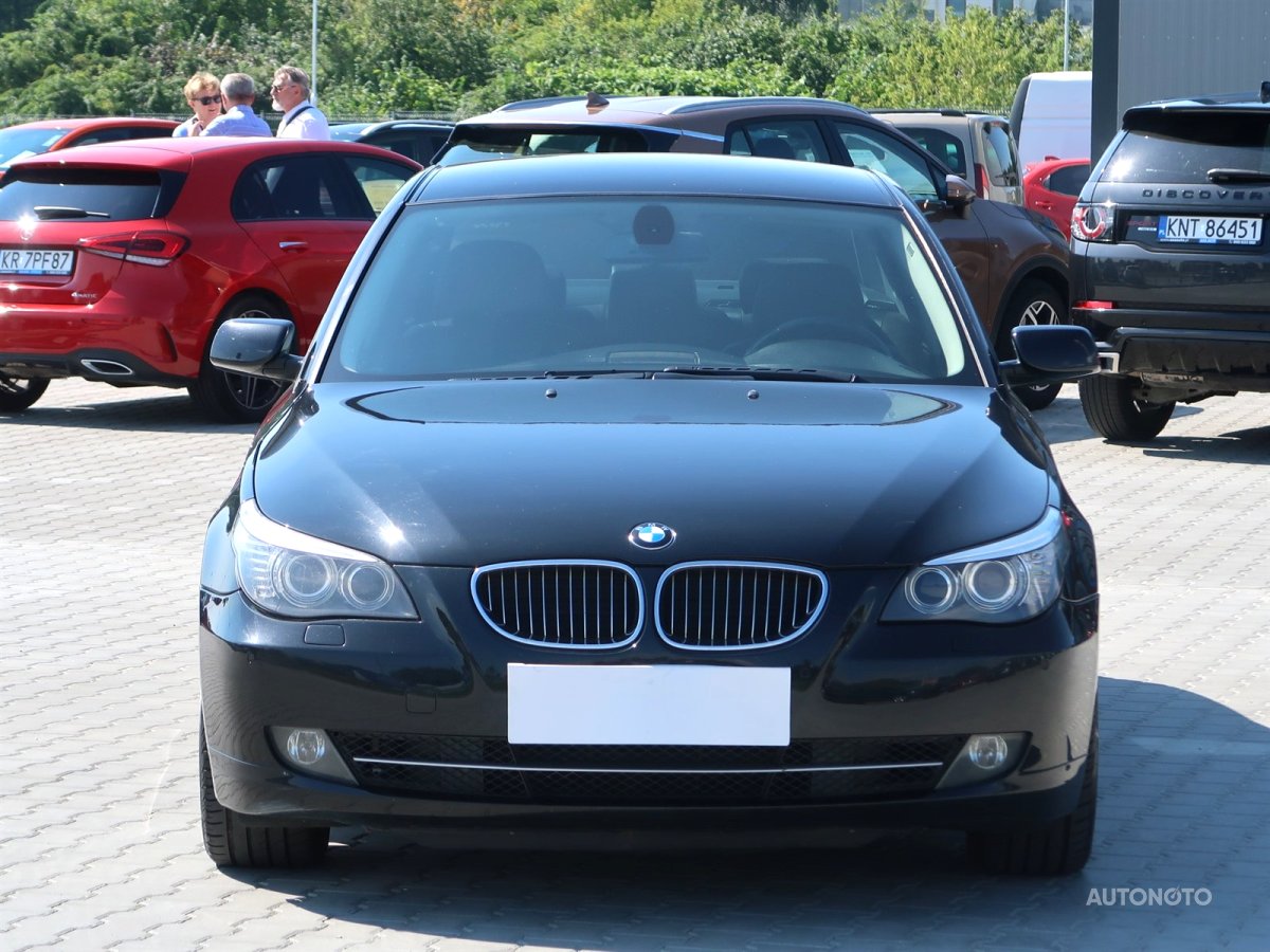 BMW Řada 5, 2008 - pohled č. 2