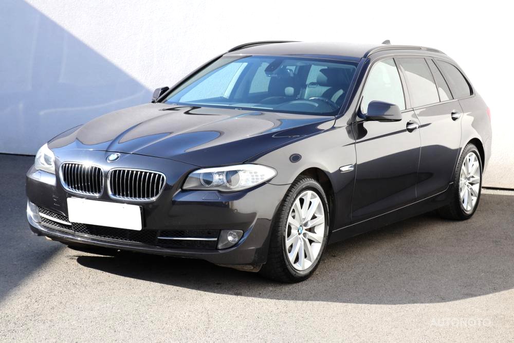 BMW Řada 5, 2012 - pohled č. 3