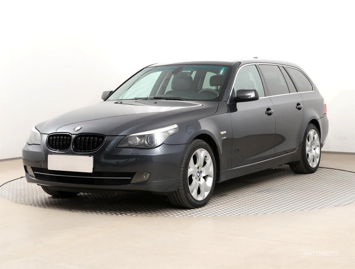 BMW Řada 5, 2008 - pohled č. 3