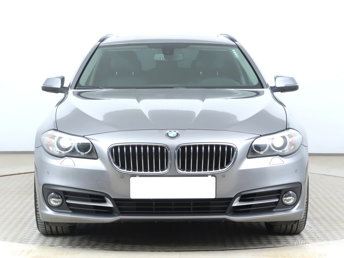 BMW Řada 5, 2014 - pohled č. 2