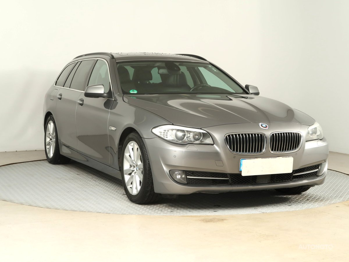 BMW Řada 5, 2010 - pohled č. 1