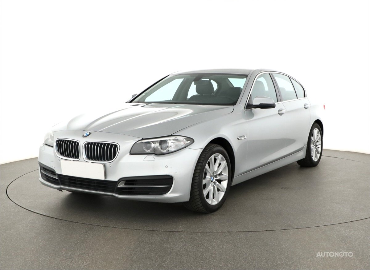 BMW Řada 5, 2013 - pohled č. 3