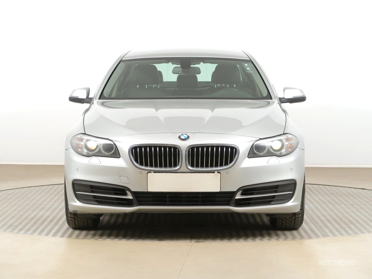 BMW Řada 5, 2016 - pohled č. 2