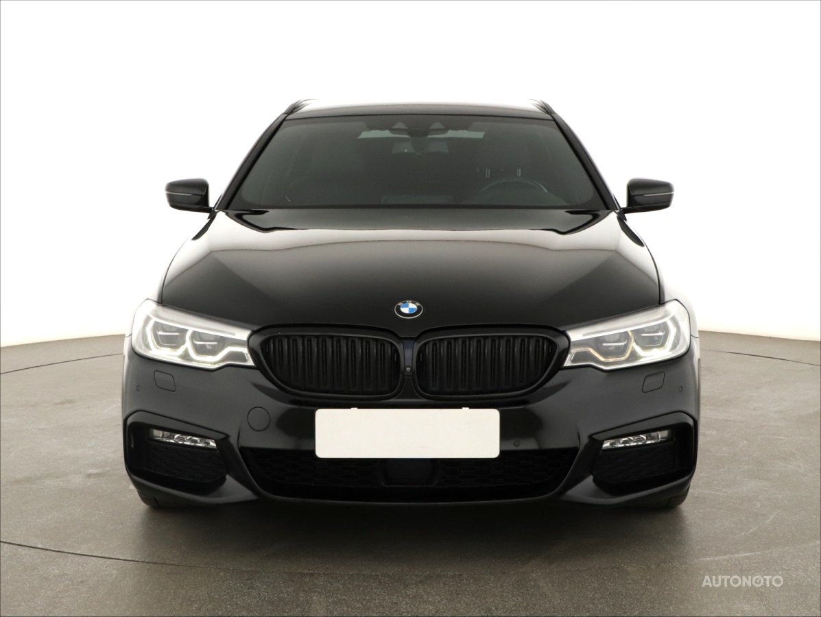 BMW Řada 5, 2017 - pohled č. 2