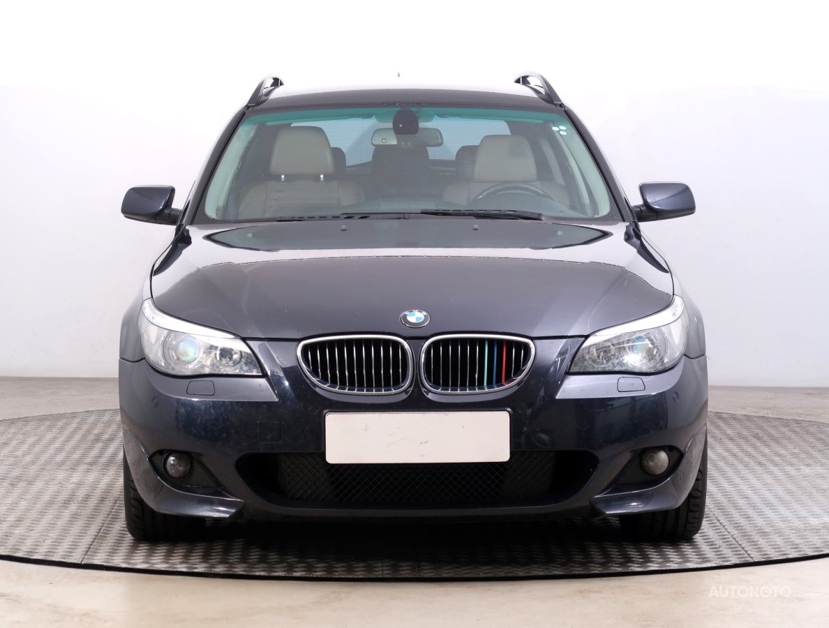 BMW Řada 5, 2006 - pohled č. 2
