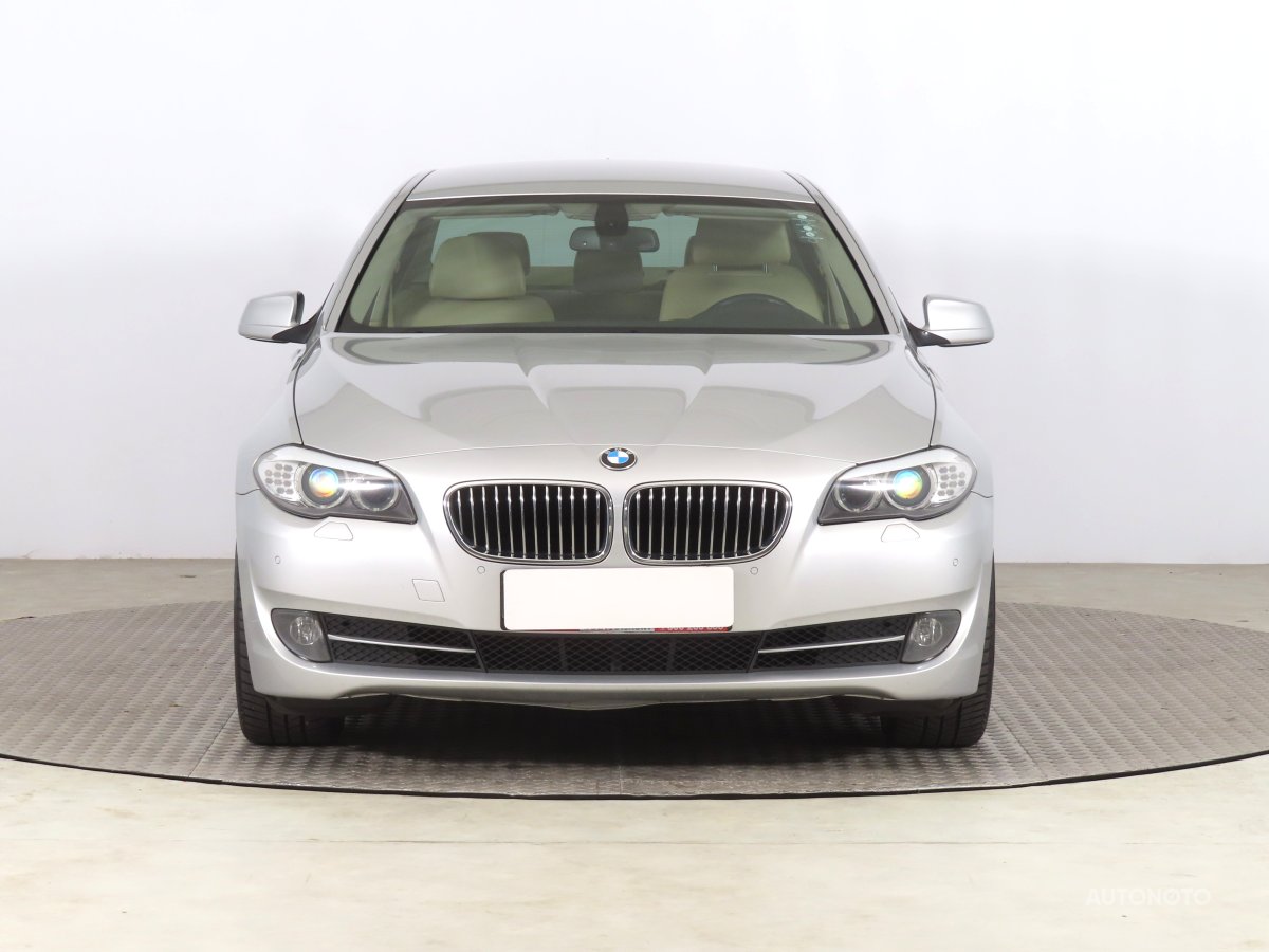 BMW Řada 5, 2013 - pohled č. 2