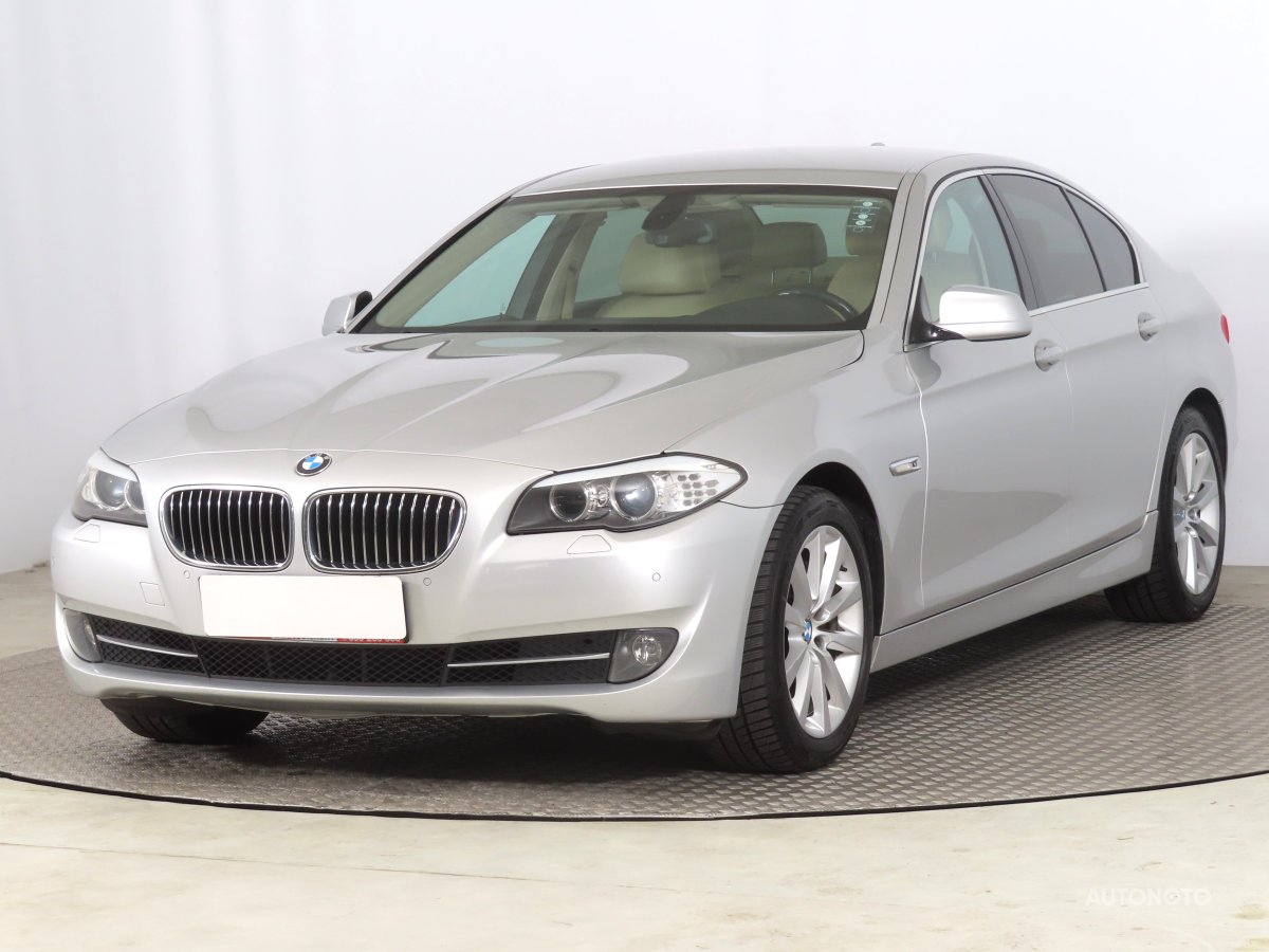 BMW Řada 5, 2013 - pohled č. 3