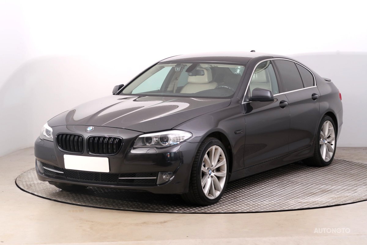 BMW Řada 5, 2012 - pohled č. 3