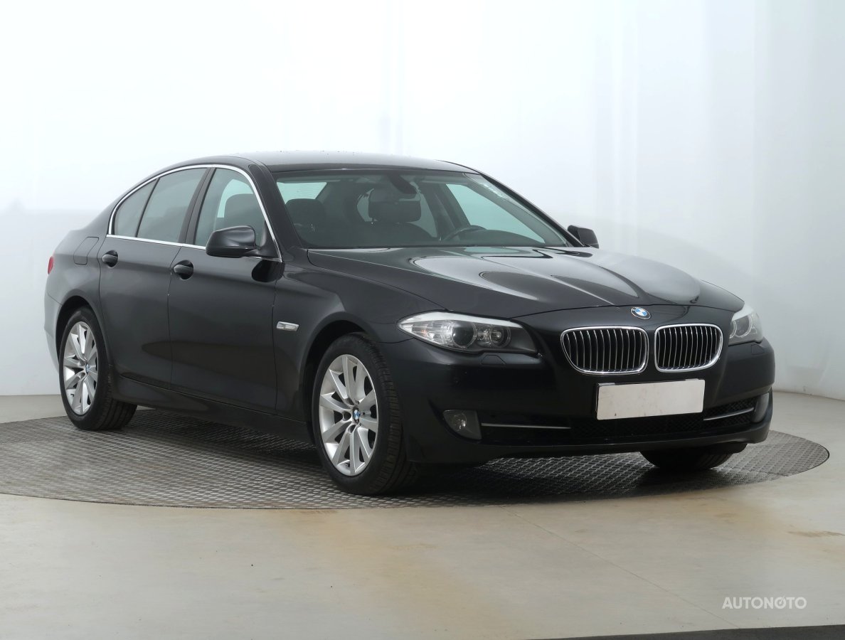 BMW Řada 5, 2012 - celkový pohled