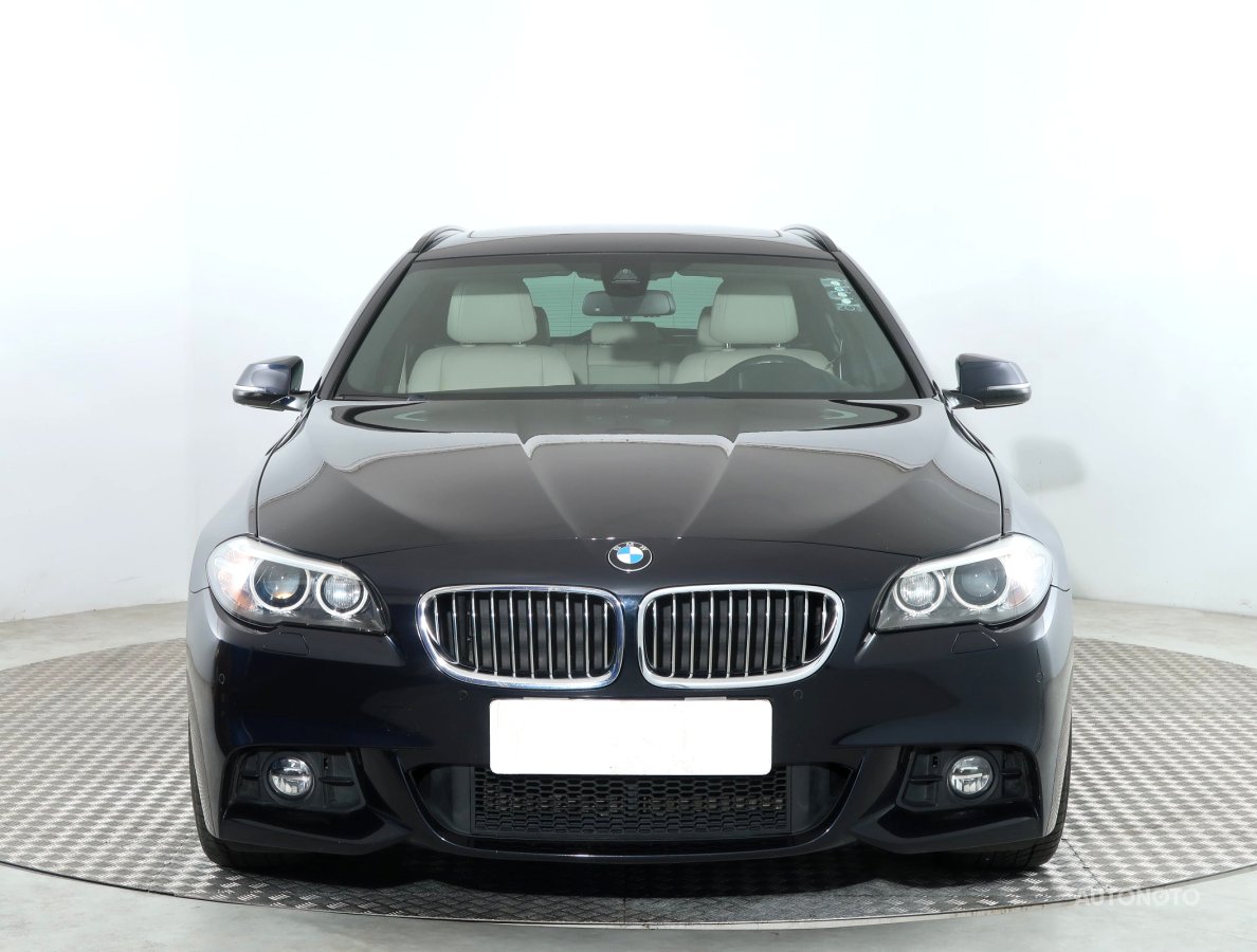BMW Řada 5, 2016 - pohled č. 2