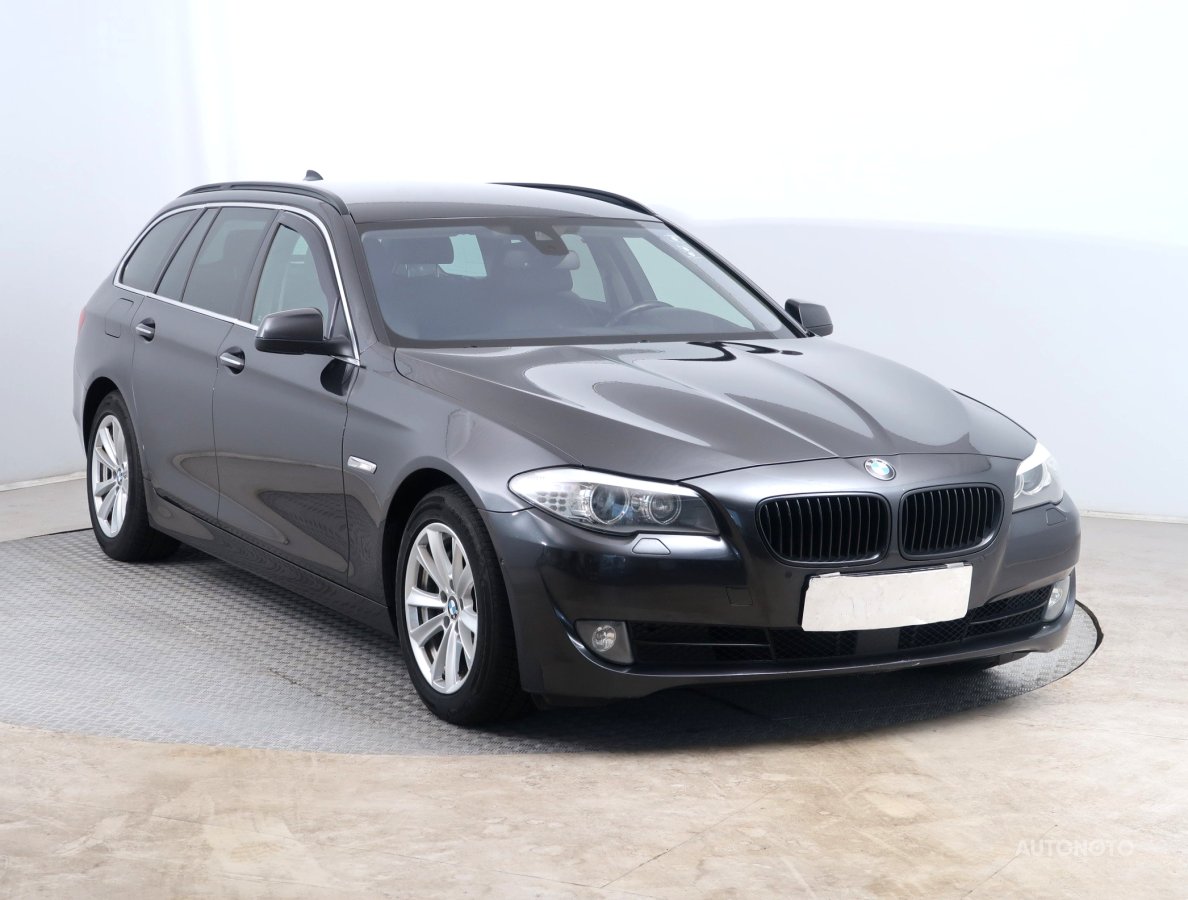 BMW Řada 5, 2012 - pohled č. 1