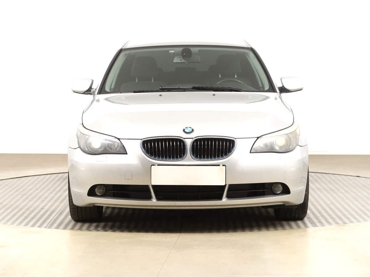 BMW Řada 5, 2005 - pohled č. 2