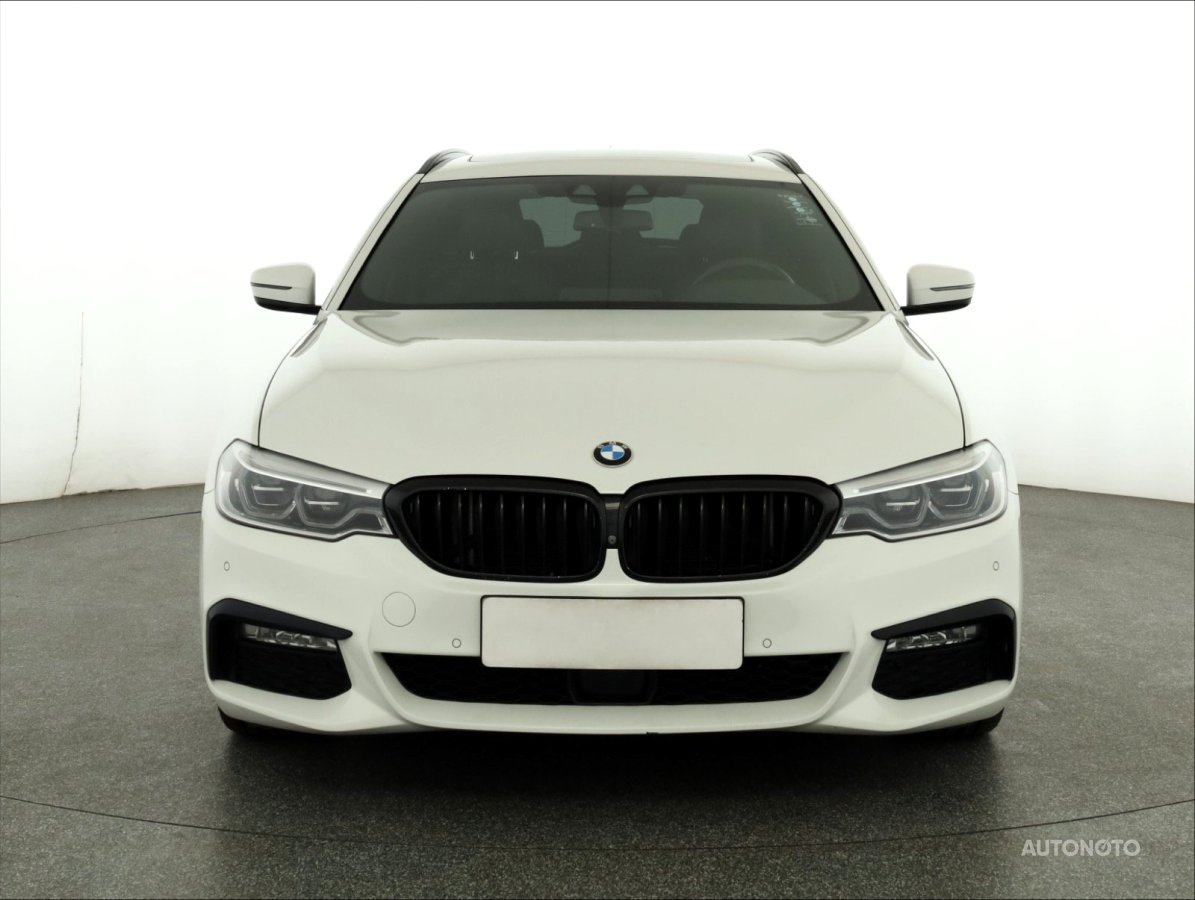 BMW Řada 5, 2018 - pohled č. 2