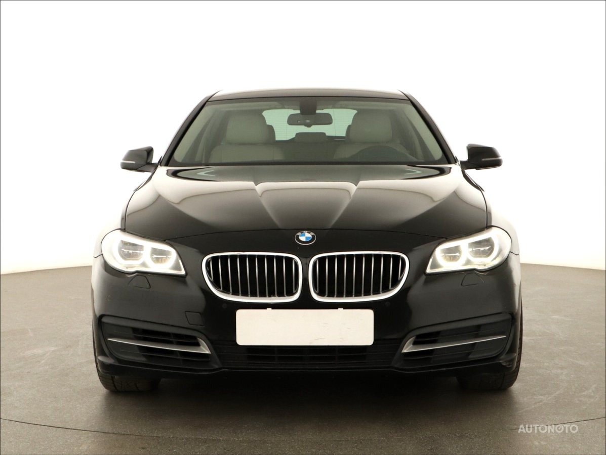 BMW Řada 5, 2016 - pohled č. 2