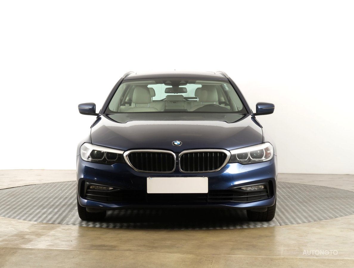 BMW Řada 5, 2018 - pohled č. 2