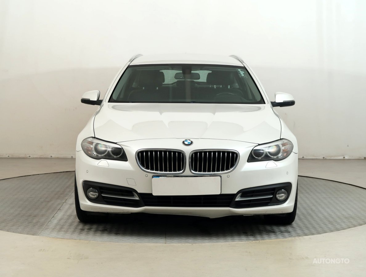 BMW Řada 5, 2015 - pohled č. 2