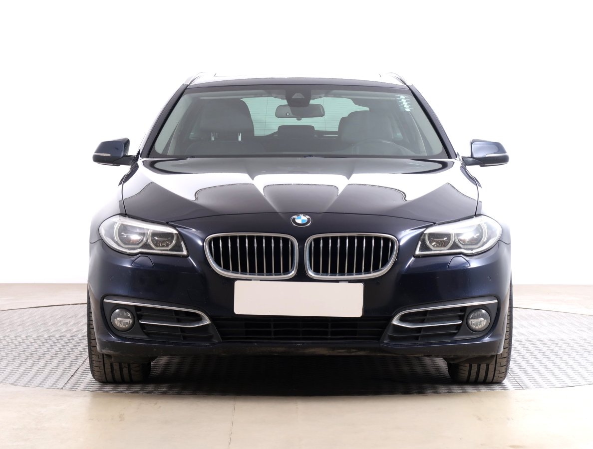 BMW Řada 5, 2016 - pohled č. 2