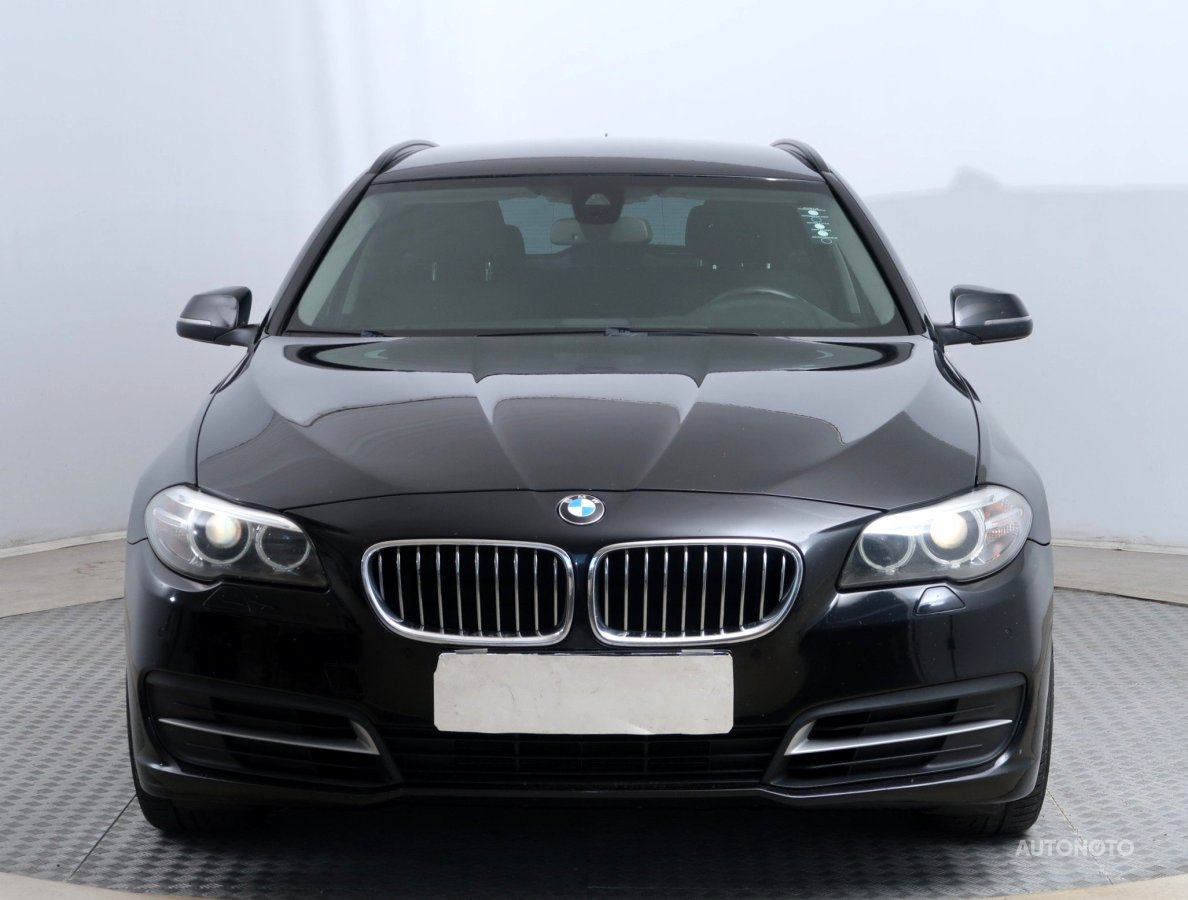 BMW Řada 5, 2014 - pohled č. 2