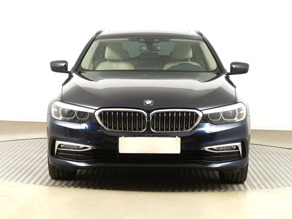 BMW Řada 5, 2017 - pohled č. 2