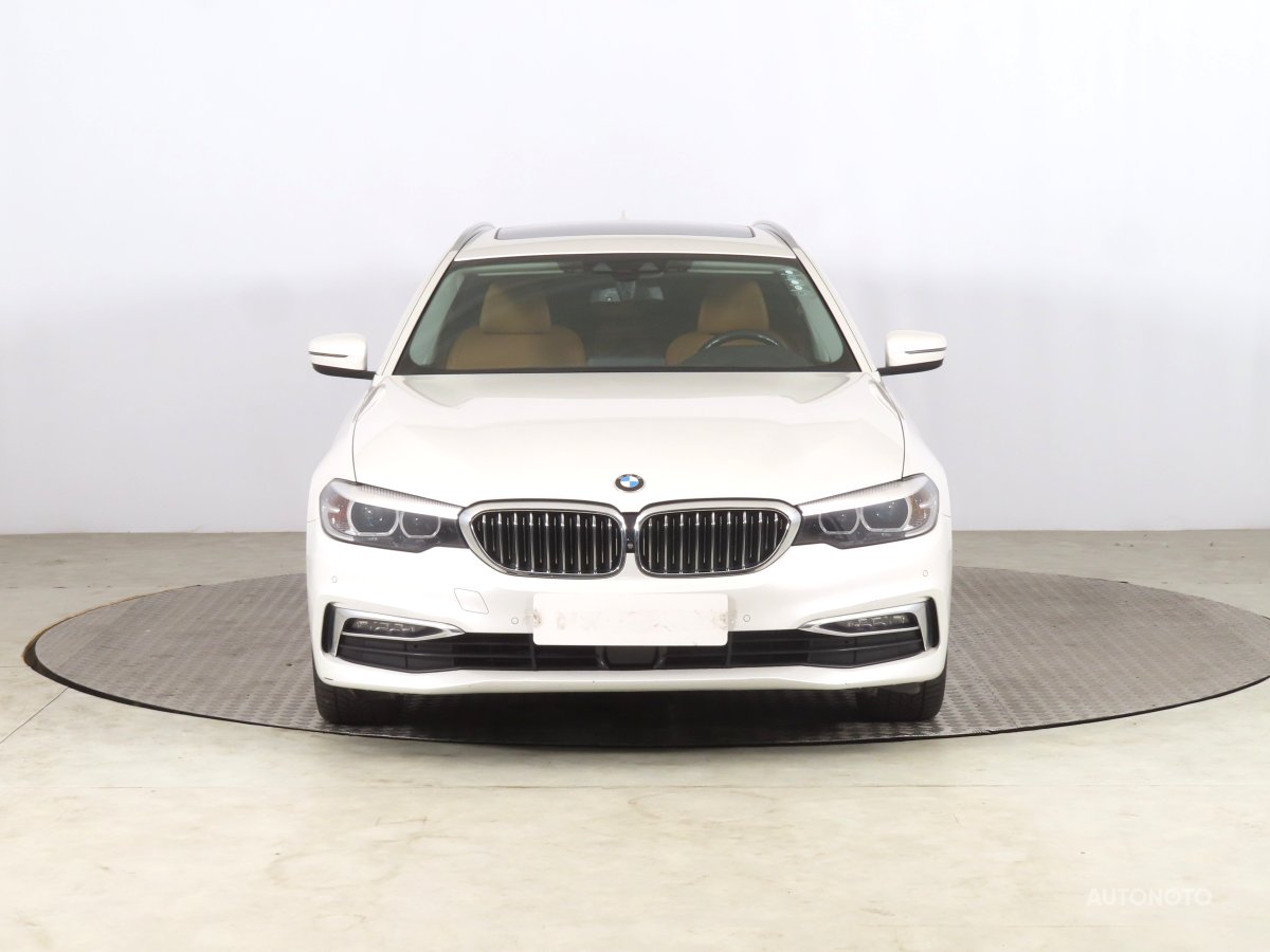 BMW Řada 5, 2018 - pohled č. 2