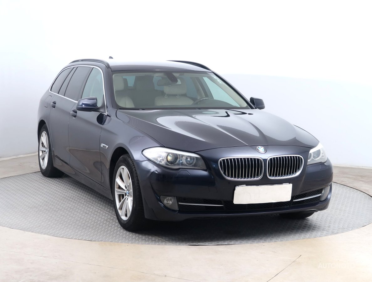 BMW Řada 5, 2011 - celkový pohled