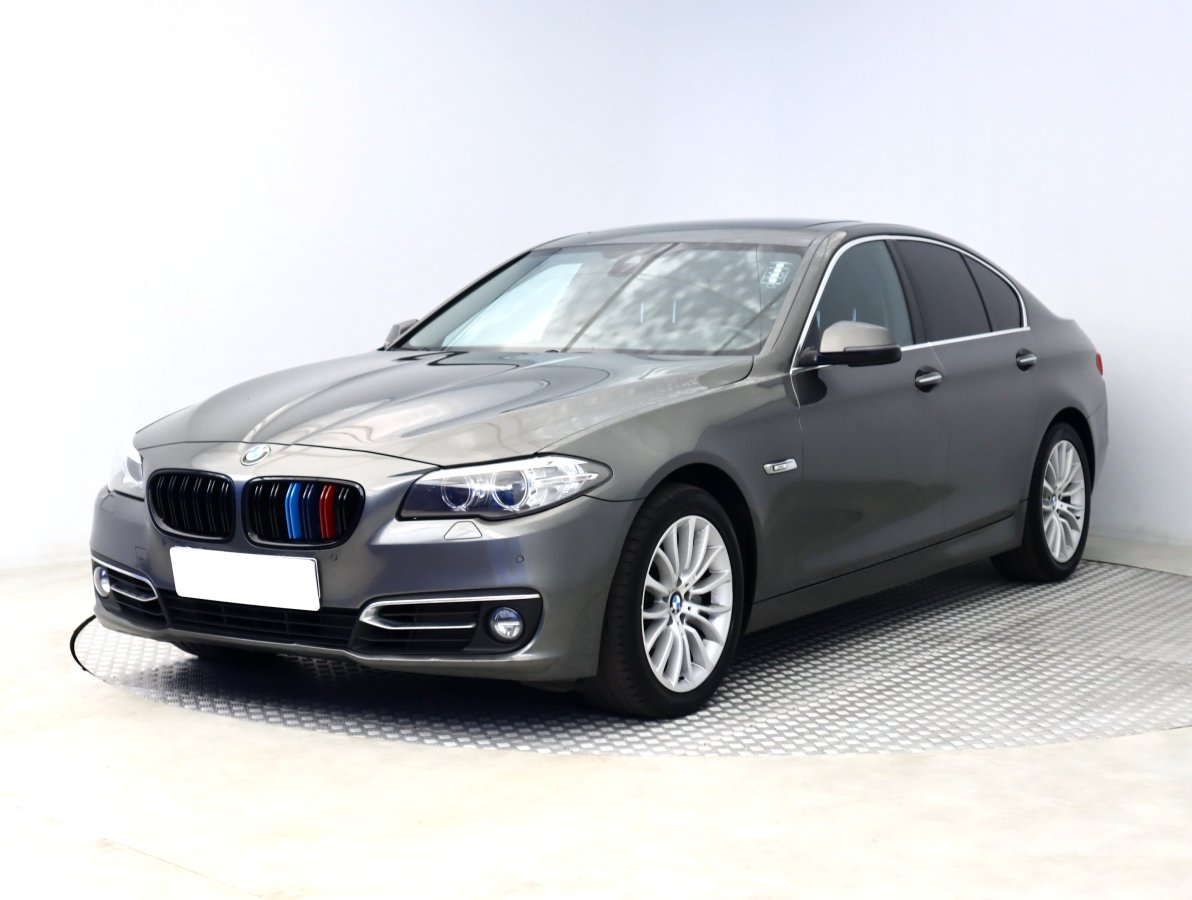 BMW Řada 5, 2014 - pohled č. 3