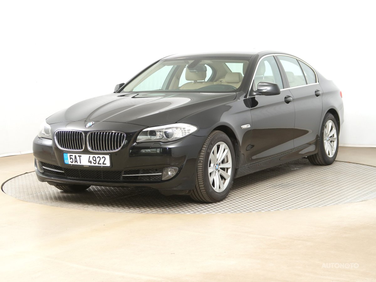 BMW Řada 5, 2011 - pohled č. 3