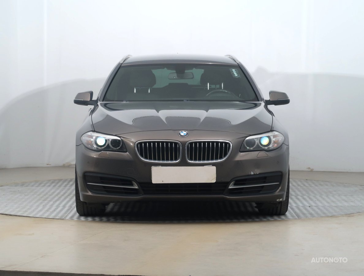 BMW Řada 5, 2014 - pohled č. 2