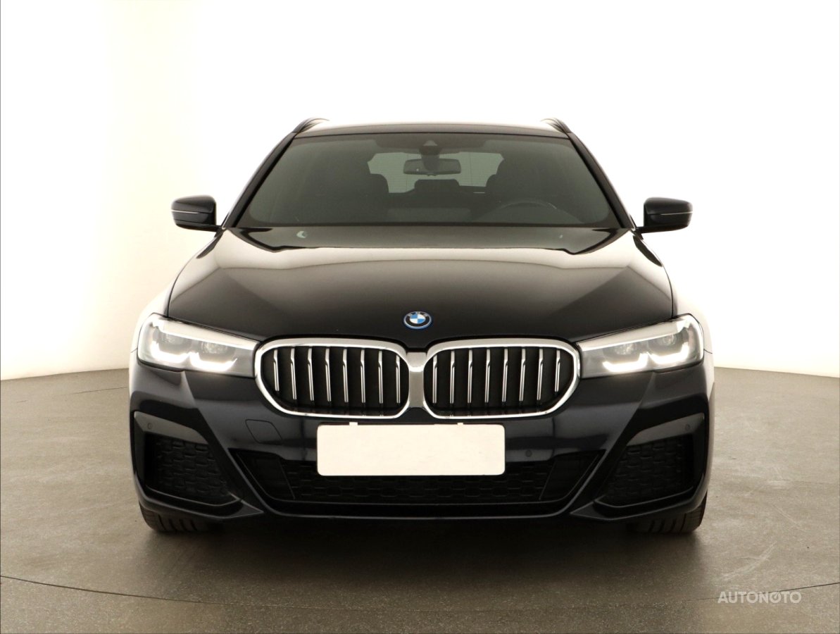 BMW Řada 5, 2023 - pohled č. 2