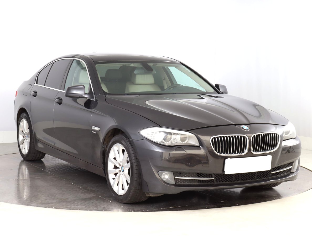 BMW Řada 5, 2011 - celkový pohled