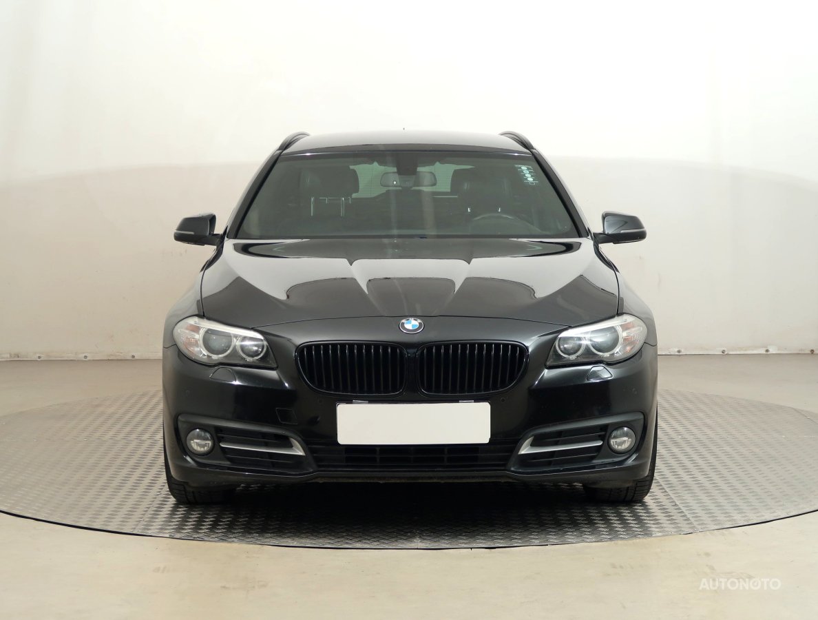 BMW Řada 5, 2015 - pohled č. 2